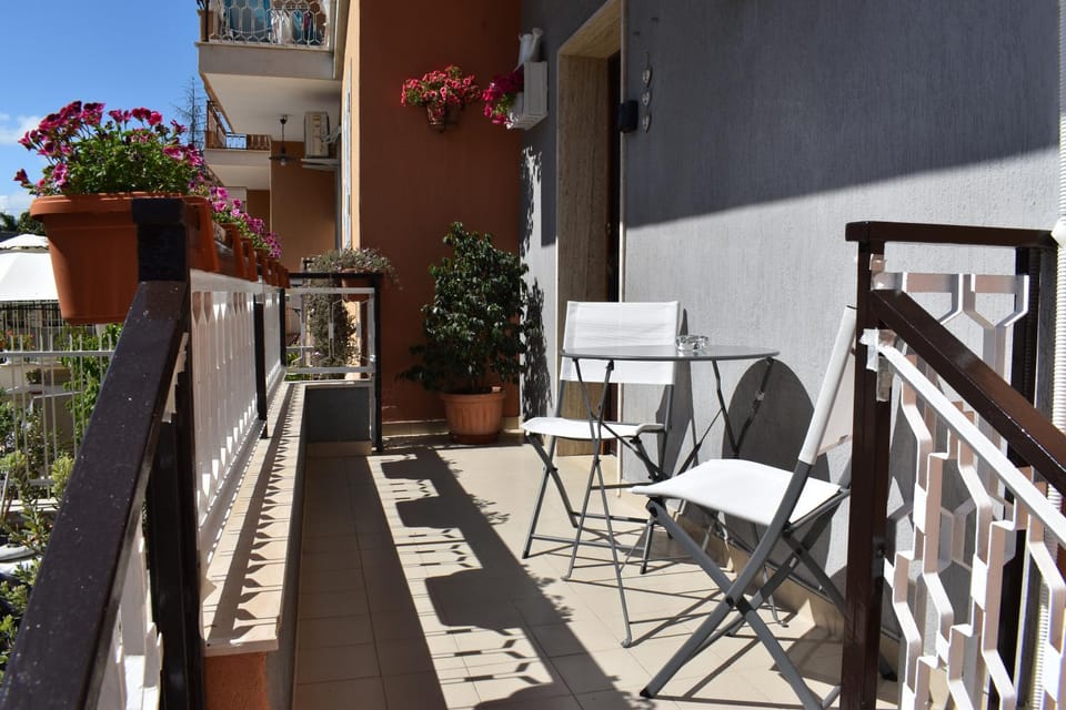 La Casa di Maya & Cloe House in Bari