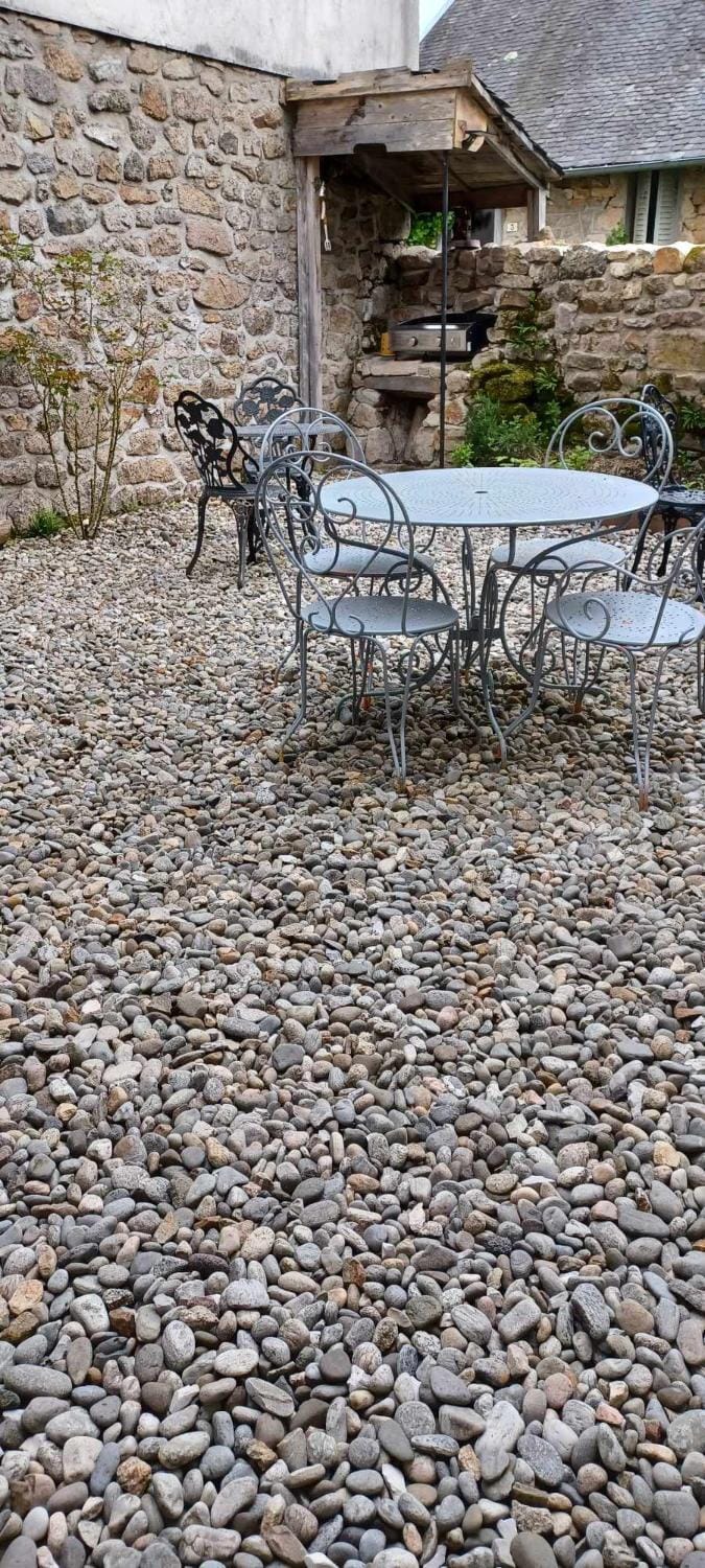 Patio, BBQ facilities
