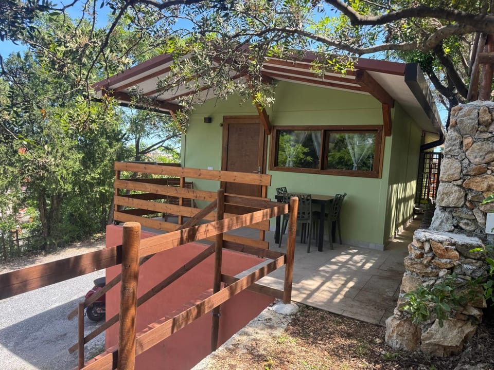 Parco vacanze e appartamenti Pfirsich Campground/ 
RV Resort in Liguria