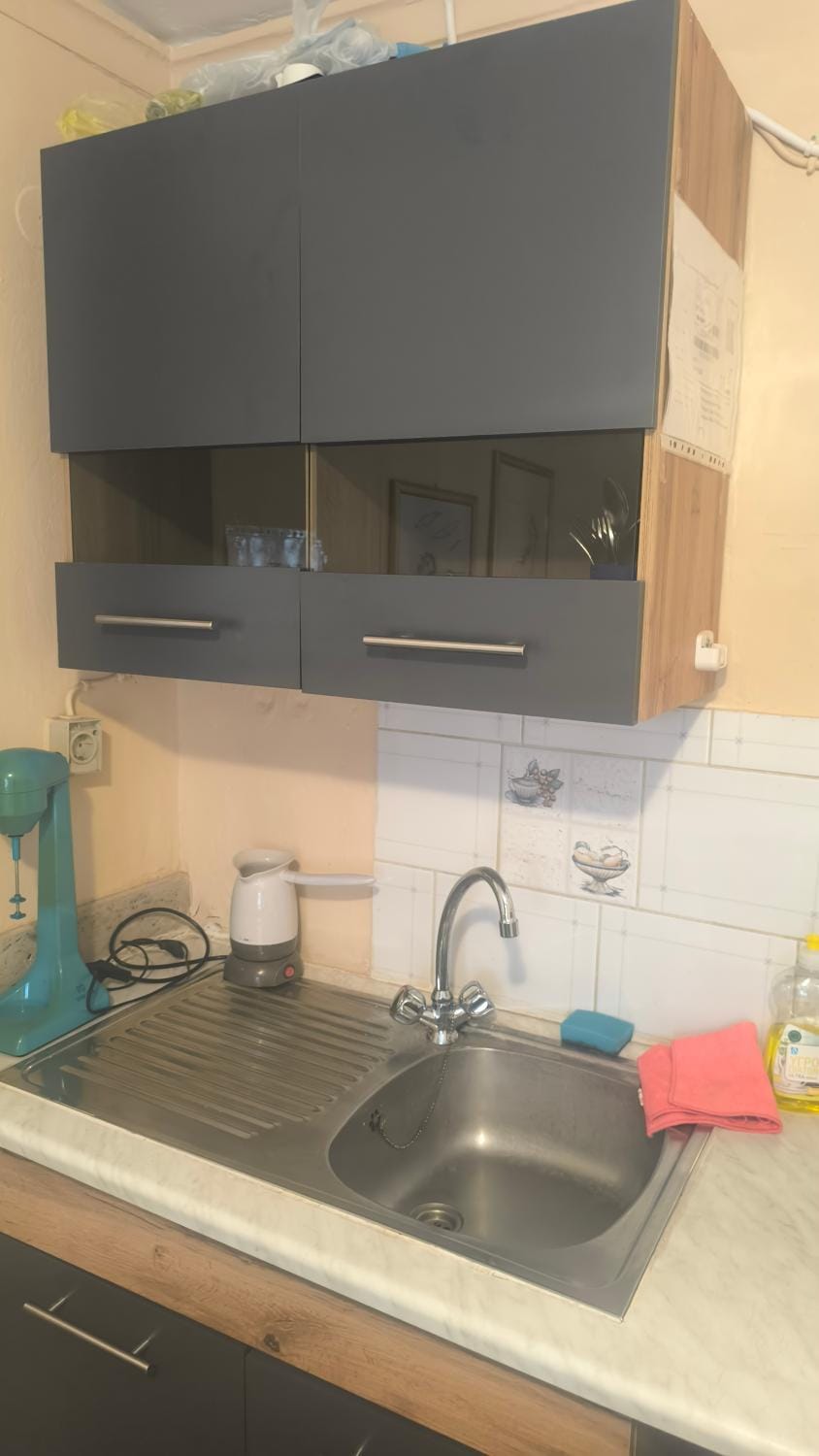 Kitchen or kitchenette, locker