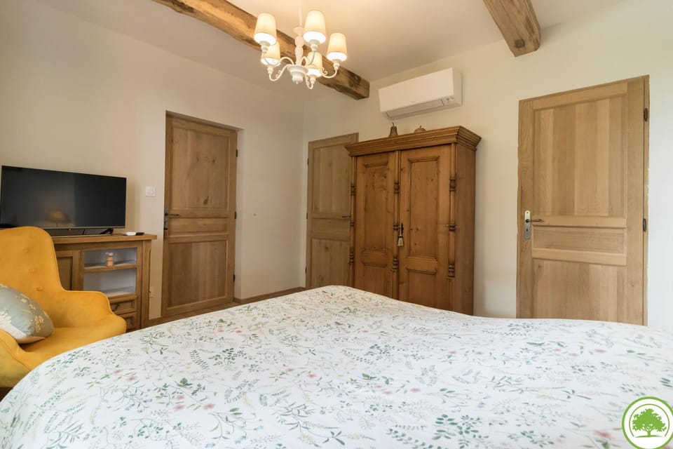 Maison d'hôtes "La Clef des Champs" Piscine Ortance Bed and Breakfast in Occitanie