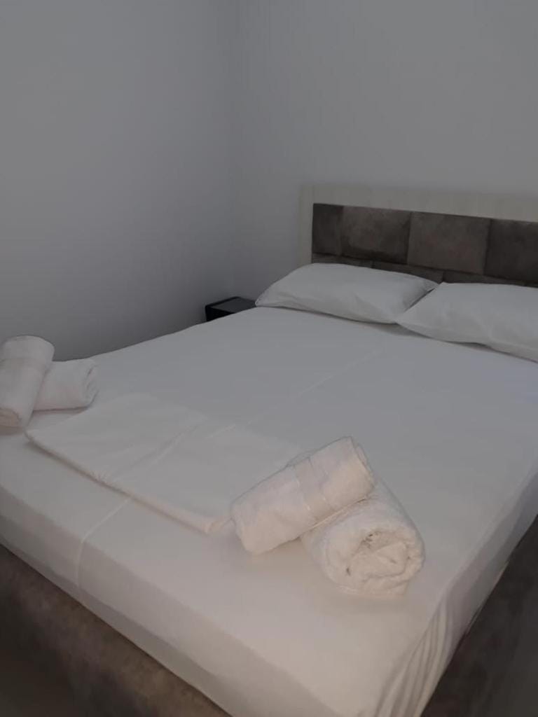 Sunset View Apartment in Sarandë