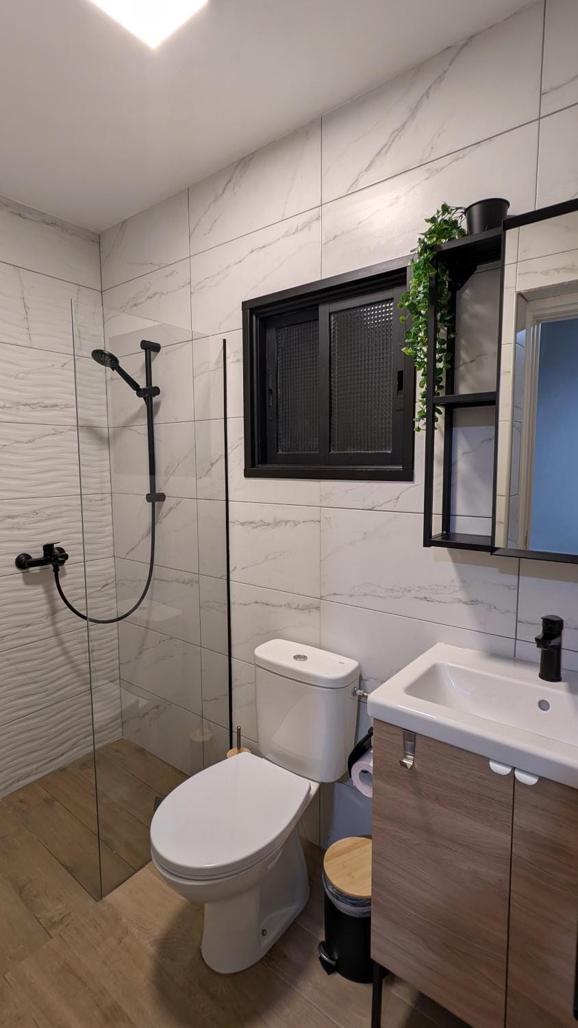 Toilet, Bathroom