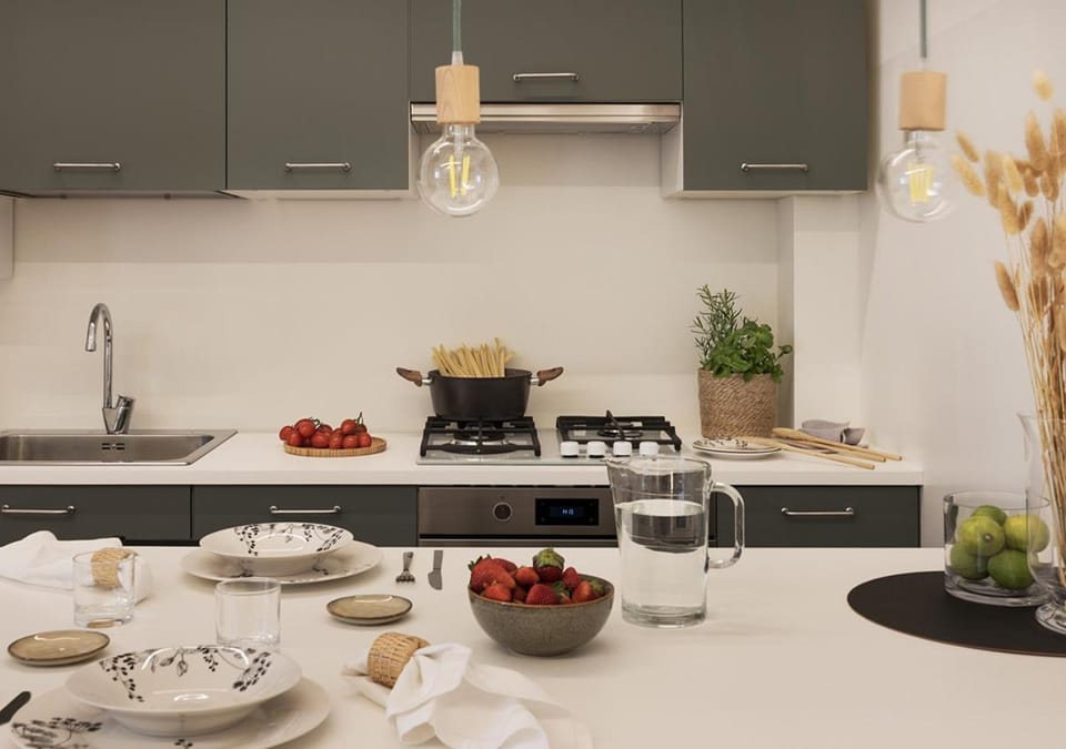 Kitchen or kitchenette, kitchen