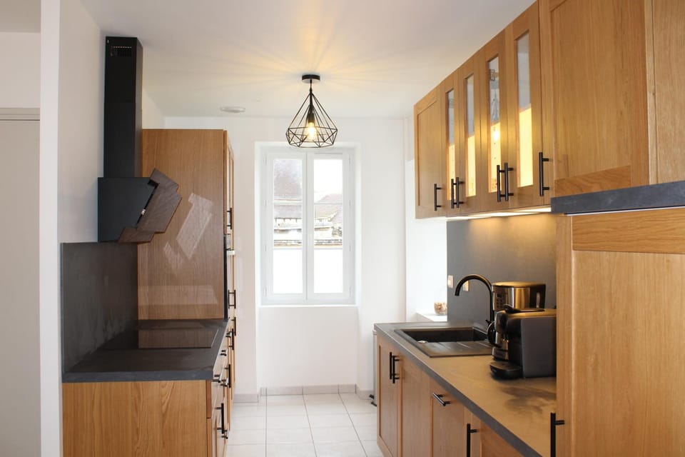 Kitchen or kitchenette, kitchen