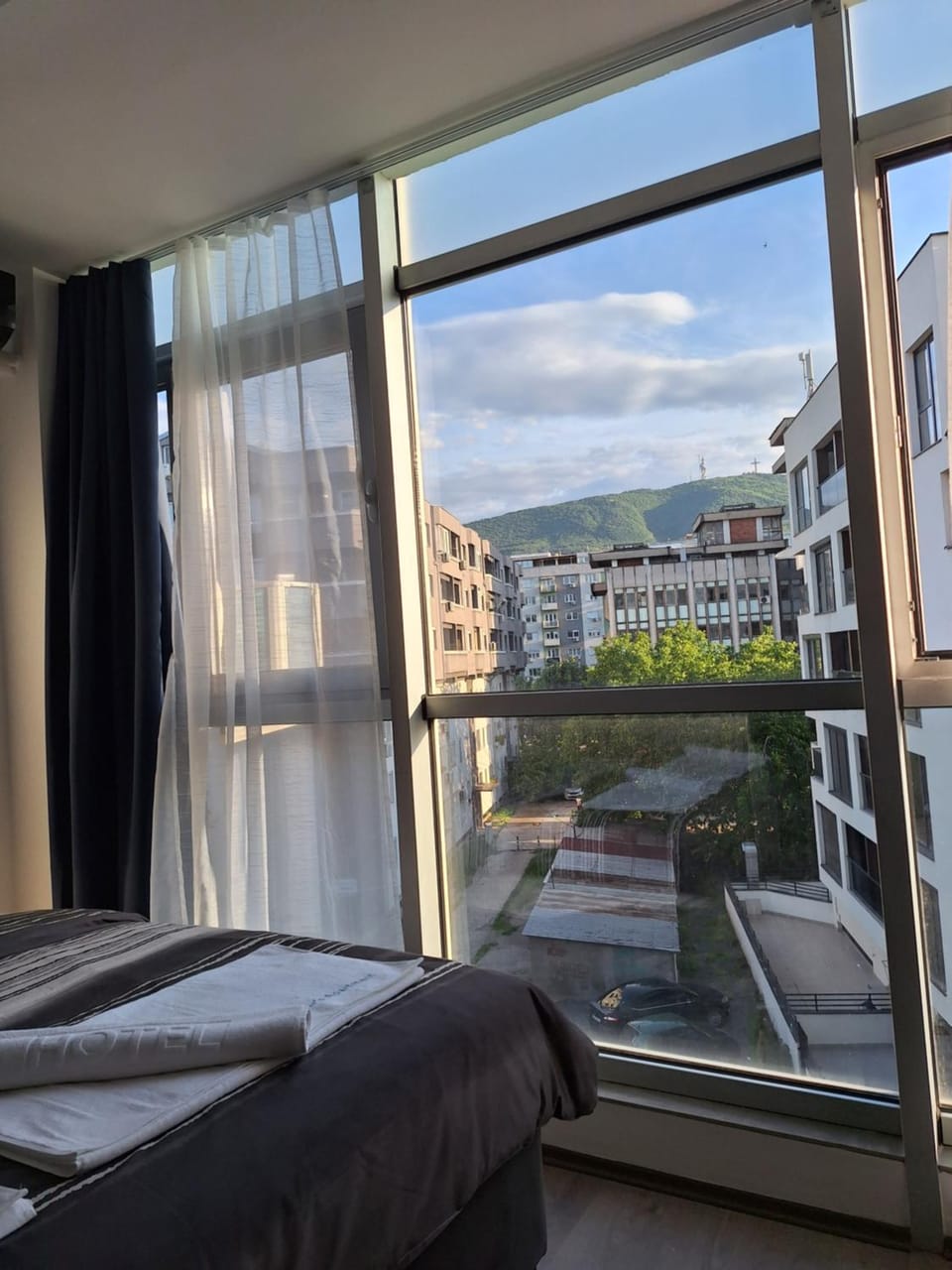 Bed, Day, Natural landscape, View (from property/room), Bedroom, Mountain view