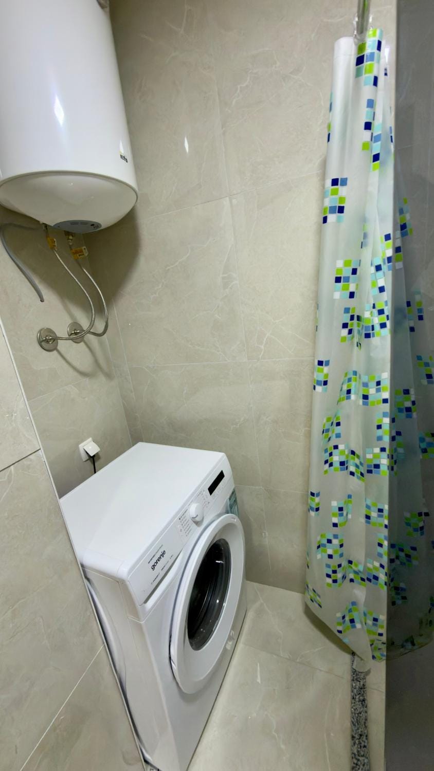 Shower, Bathroom, towels, washing machine, dryer