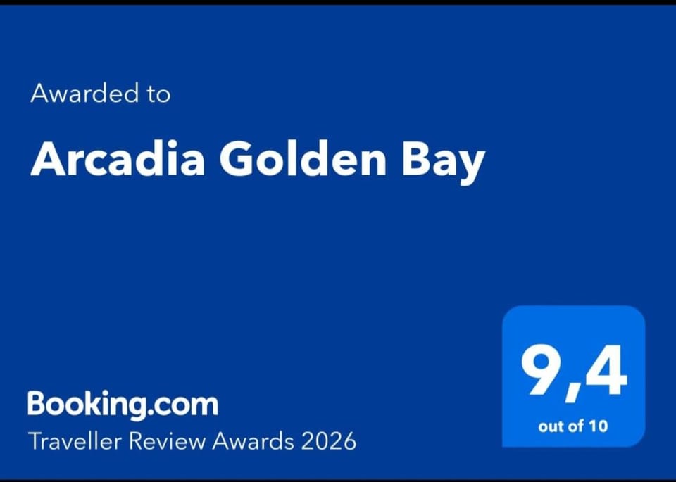Arcadia Golden Bay Apartment in Naxos