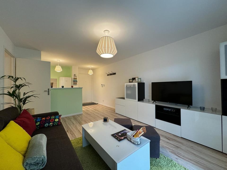 L'é-crin, appartement deux pièces avec jardin Apartment in Île-de-France