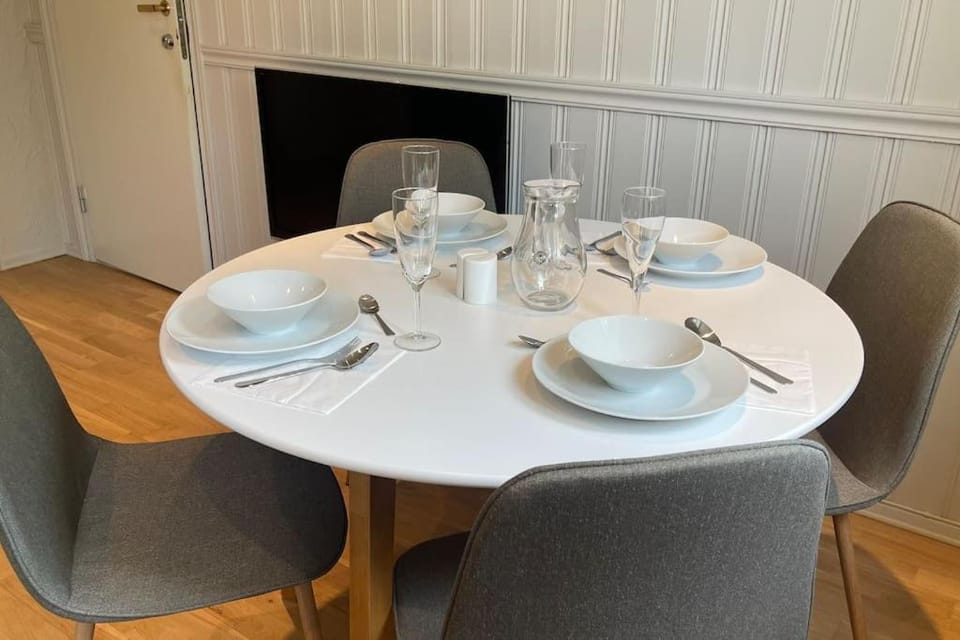 Ledaal Place 1 by Stavanger BnB Apartment in Stavanger