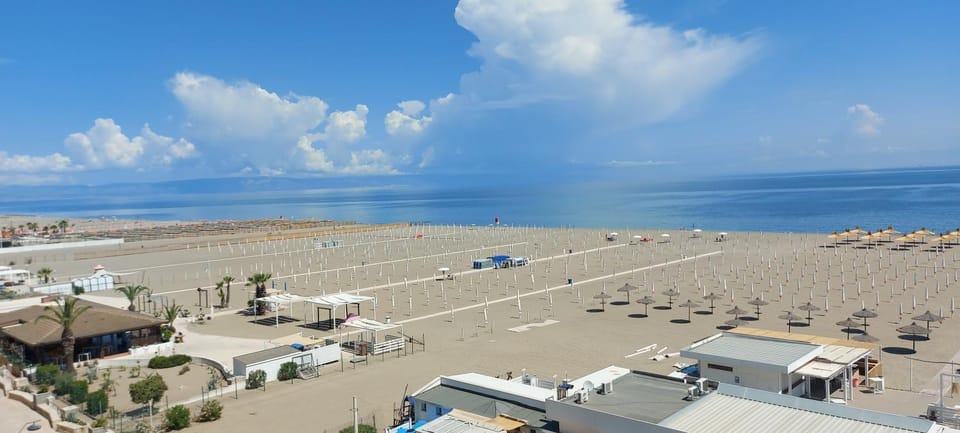 Photo of the whole room, Beach, Sea view