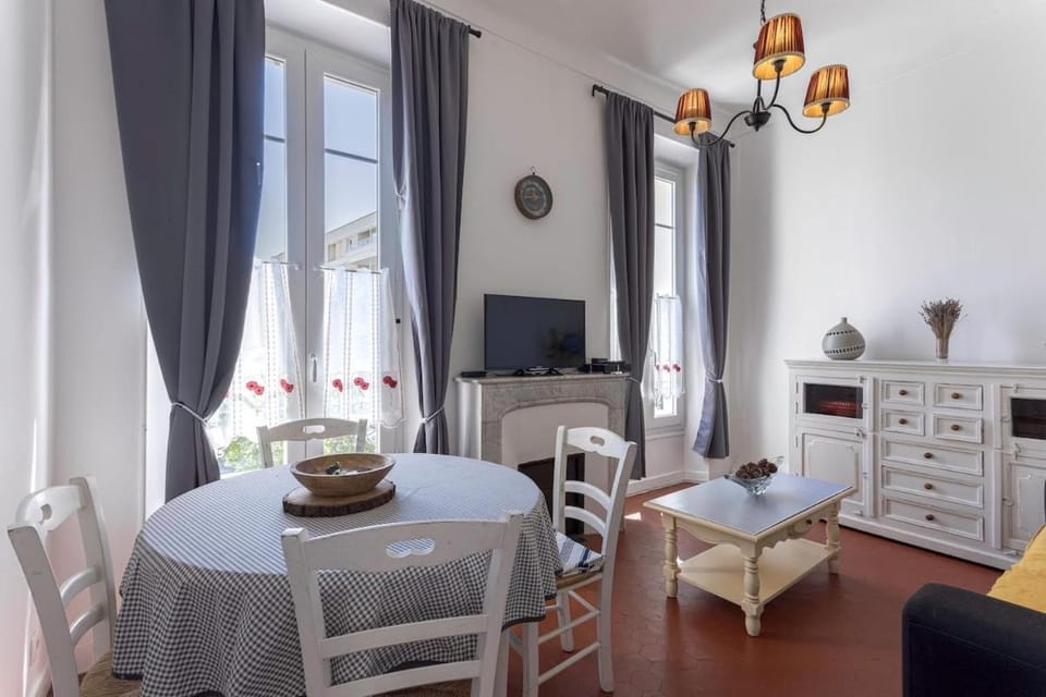 Couronne de Joséphine - 10 mn à pied du Palais et plages, charme et authenticité Apartment in Cannes