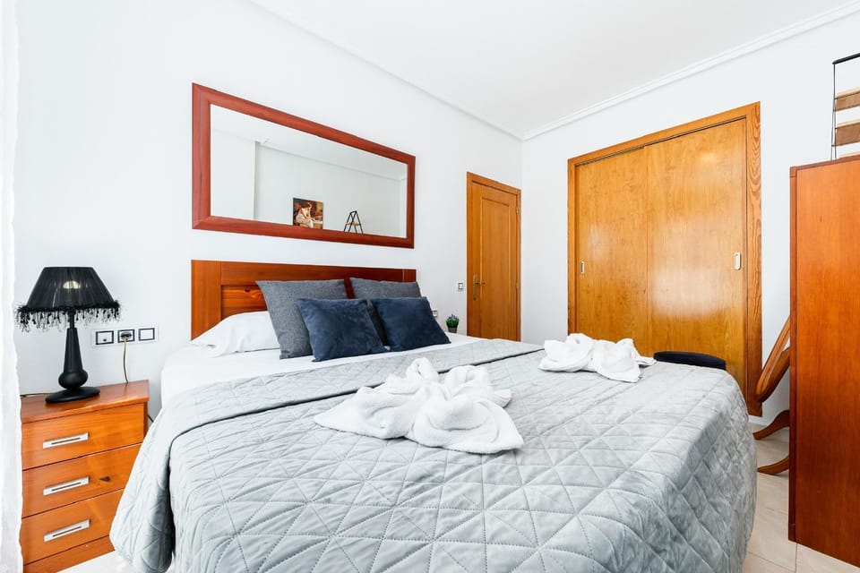 Bed, Bedroom