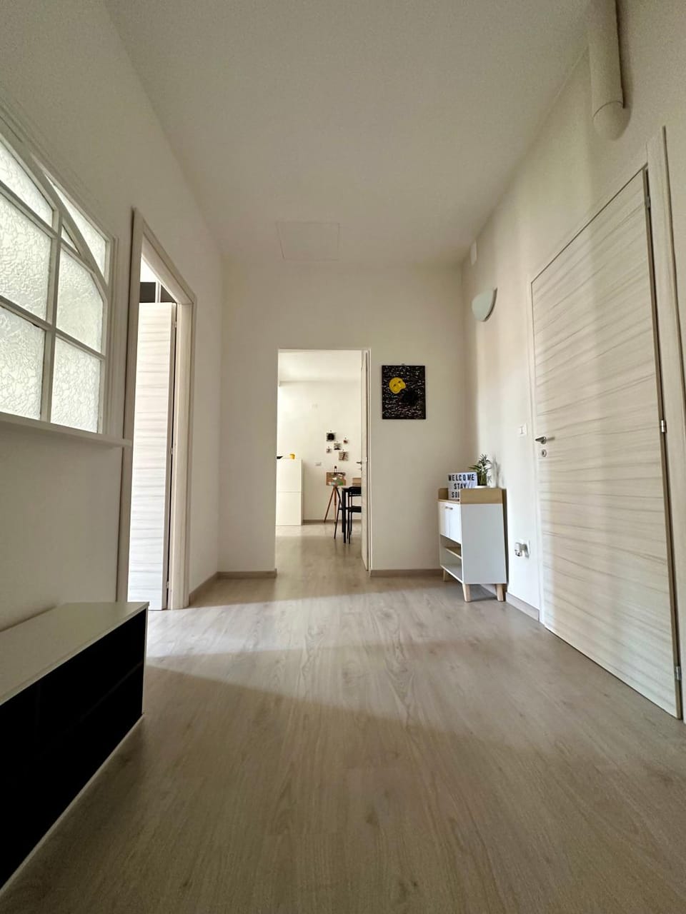TV and multimedia, Kitchen or kitchenette, wardrobe