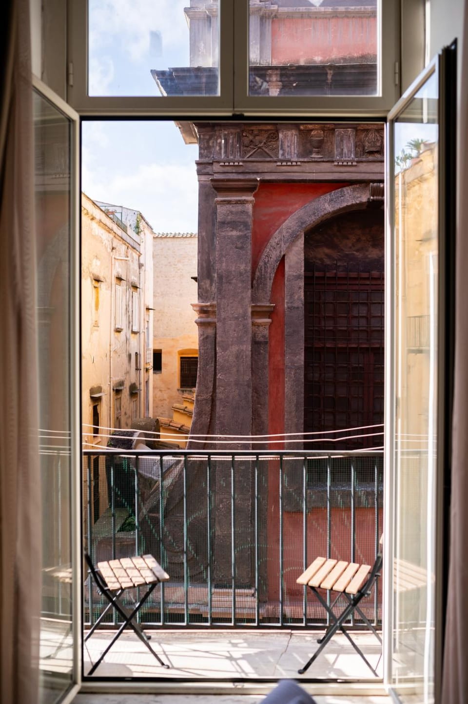 Property building, Balcony/Terrace, Balcony/Terrace, Street view