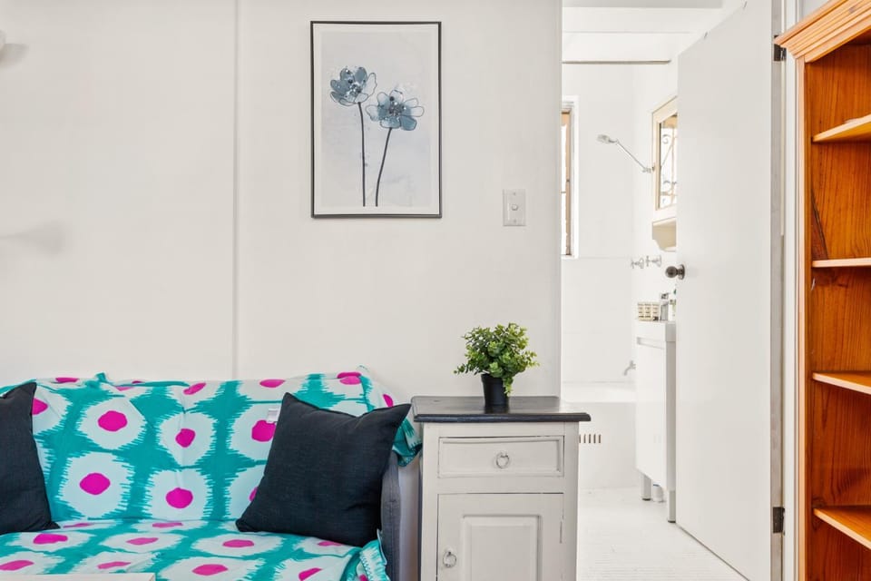 Convenient Studio in Trendy Inner-City Suburb Apartment in Surry Hills