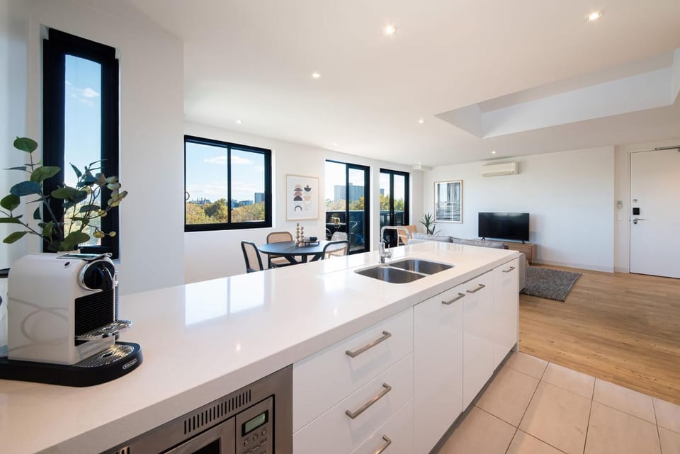 Coffee/tea facilities, kitchen