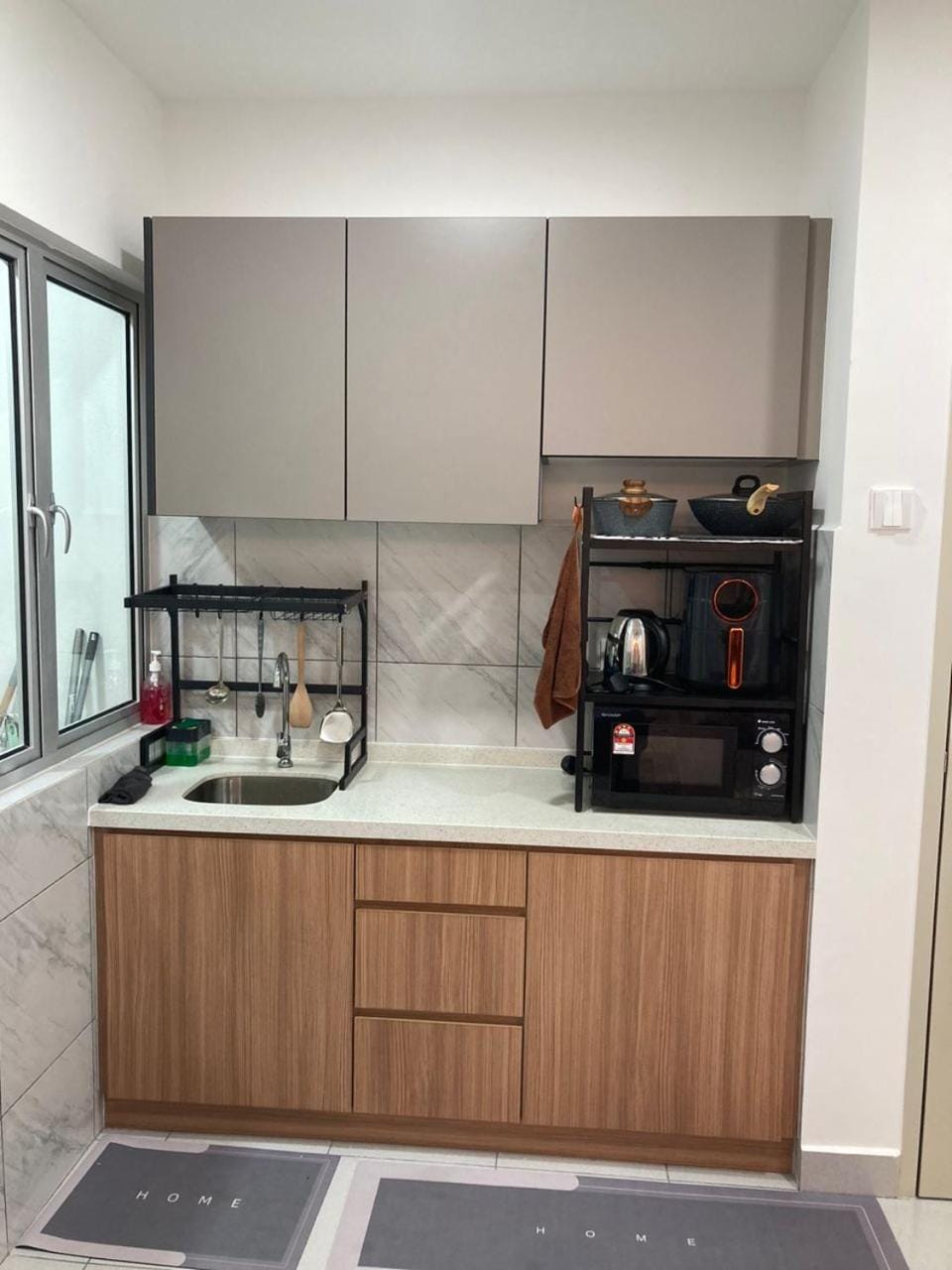 Kitchen or kitchenette