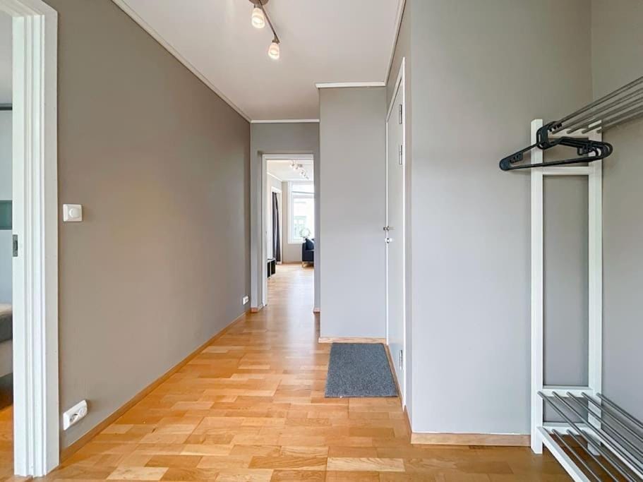 Ledaal Place - Stavanger City Center Apartment with 2BR -Free Parking - Balcony By Stavanger BnB Apartment in Stavanger
