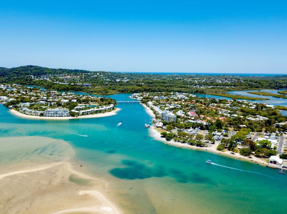 Nearby landmark, Natural landscape, Bird's eye view