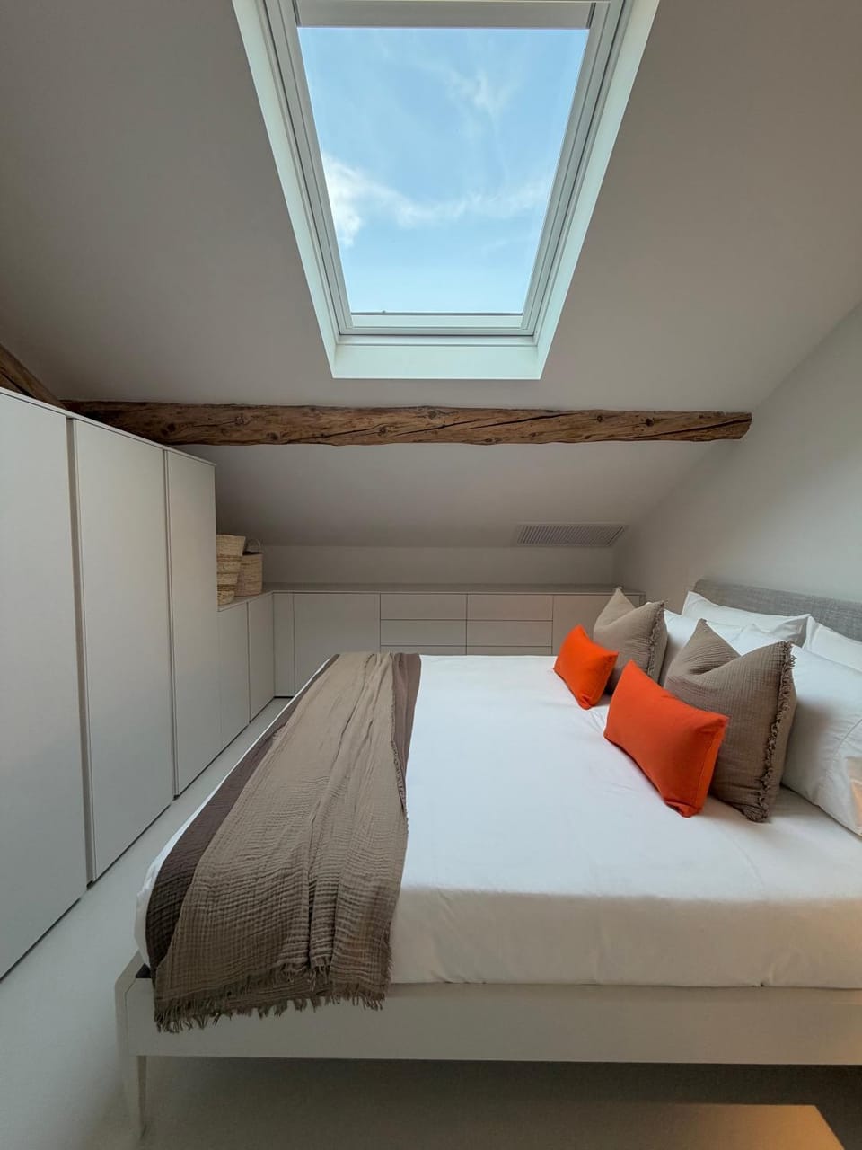 Mansarda San Gregorio Apartment in Milan