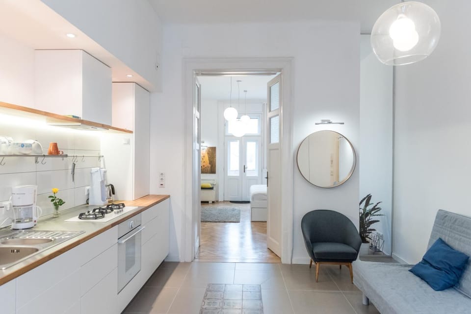 Kitchen or kitchenette, Living room