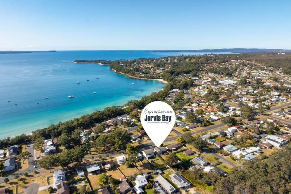 Salty Mermaid by Experience Jervis Bay House in Vincentia