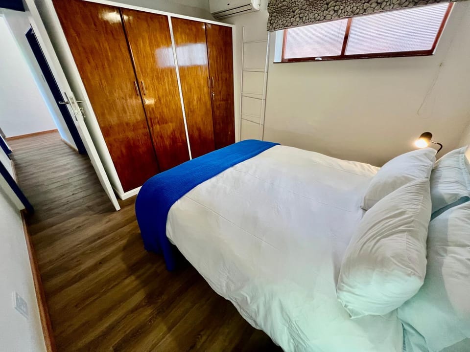 2 Bedroom Apartment On Dorp St - Prime Location Apartment in Stellenbosch