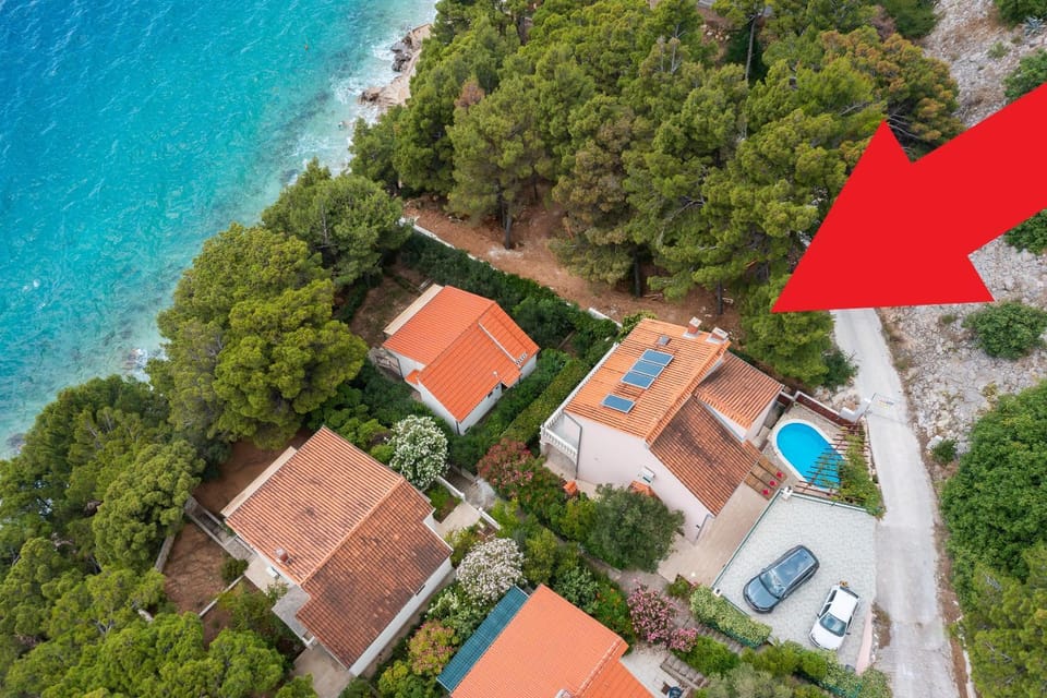 Property building, Day, Natural landscape, Bird's eye view, Beach, Pool view, Sea view, Swimming pool, Parking