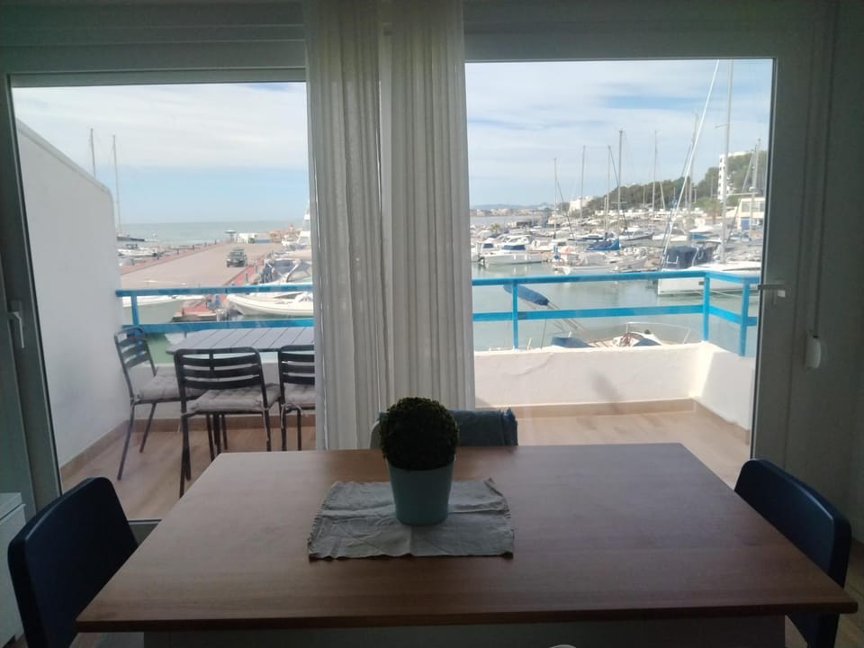 Apartamento vistas al mar en Alcocébre Apartment in Alcossebre