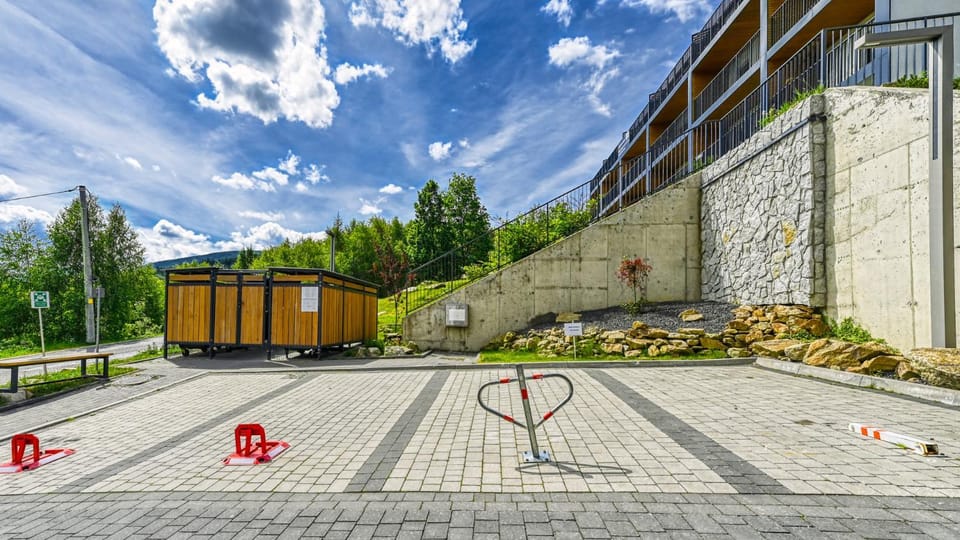 Apartament Turkusowy Izerskie Góry Apartment in Lower Silesian Voivodeship