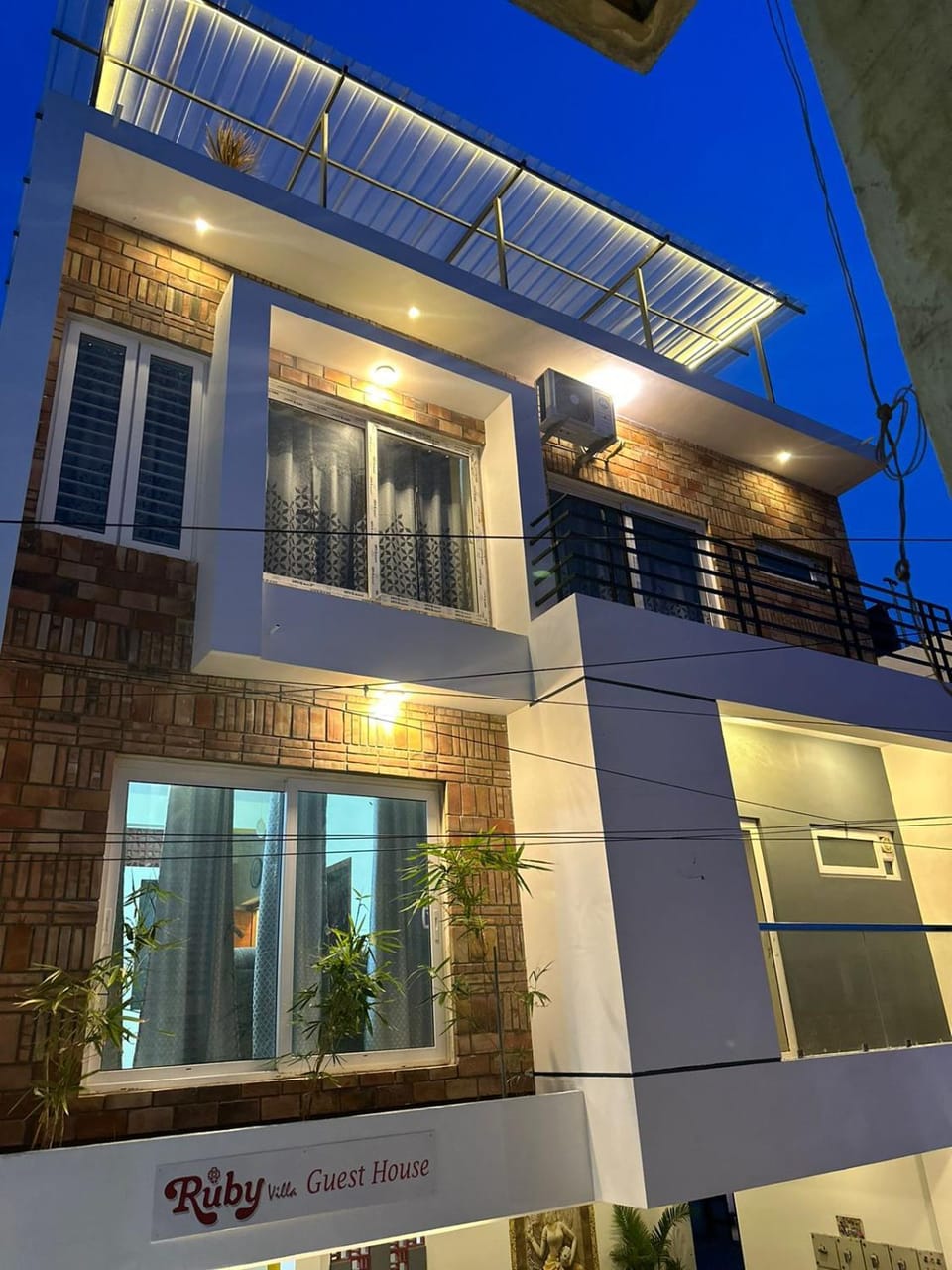 Property building, Night