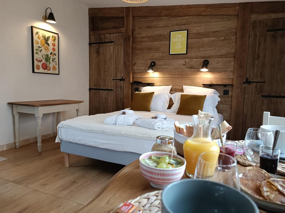 La Tour du Laurensou Bed and Breakfast in Figeac