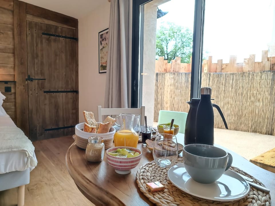 La Tour du Laurensou Bed and Breakfast in Figeac