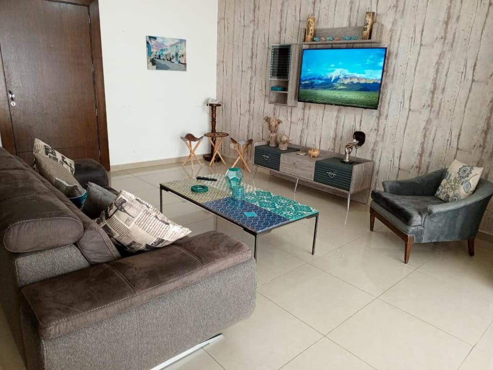 Communal lounge/ TV room, TV and multimedia, Living room, Seating area