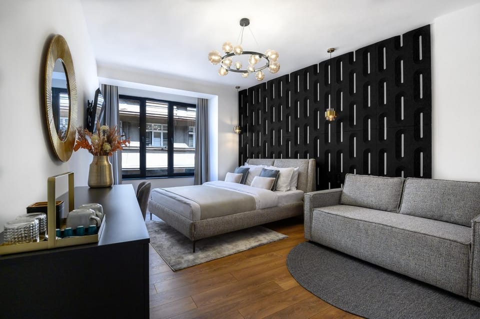 Bed, Seating area, Bedroom, wardrobe