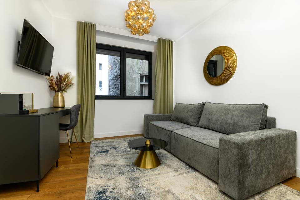 Communal lounge/ TV room, TV and multimedia, Evening entertainment