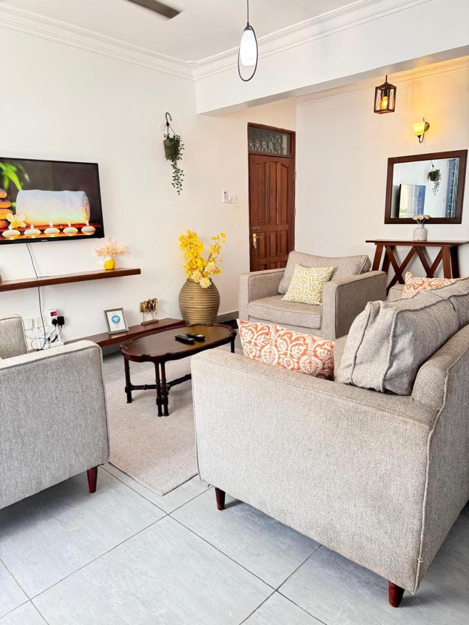 TV and multimedia, Living room, Seating area