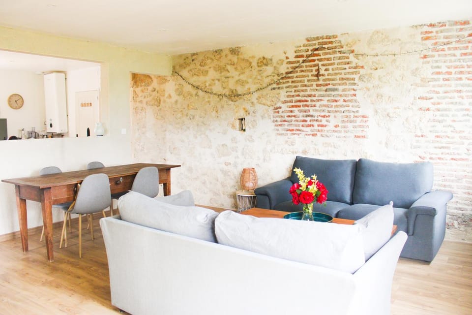 Gîte le Puy Pin, 4 personnes House in Pays de la Loire