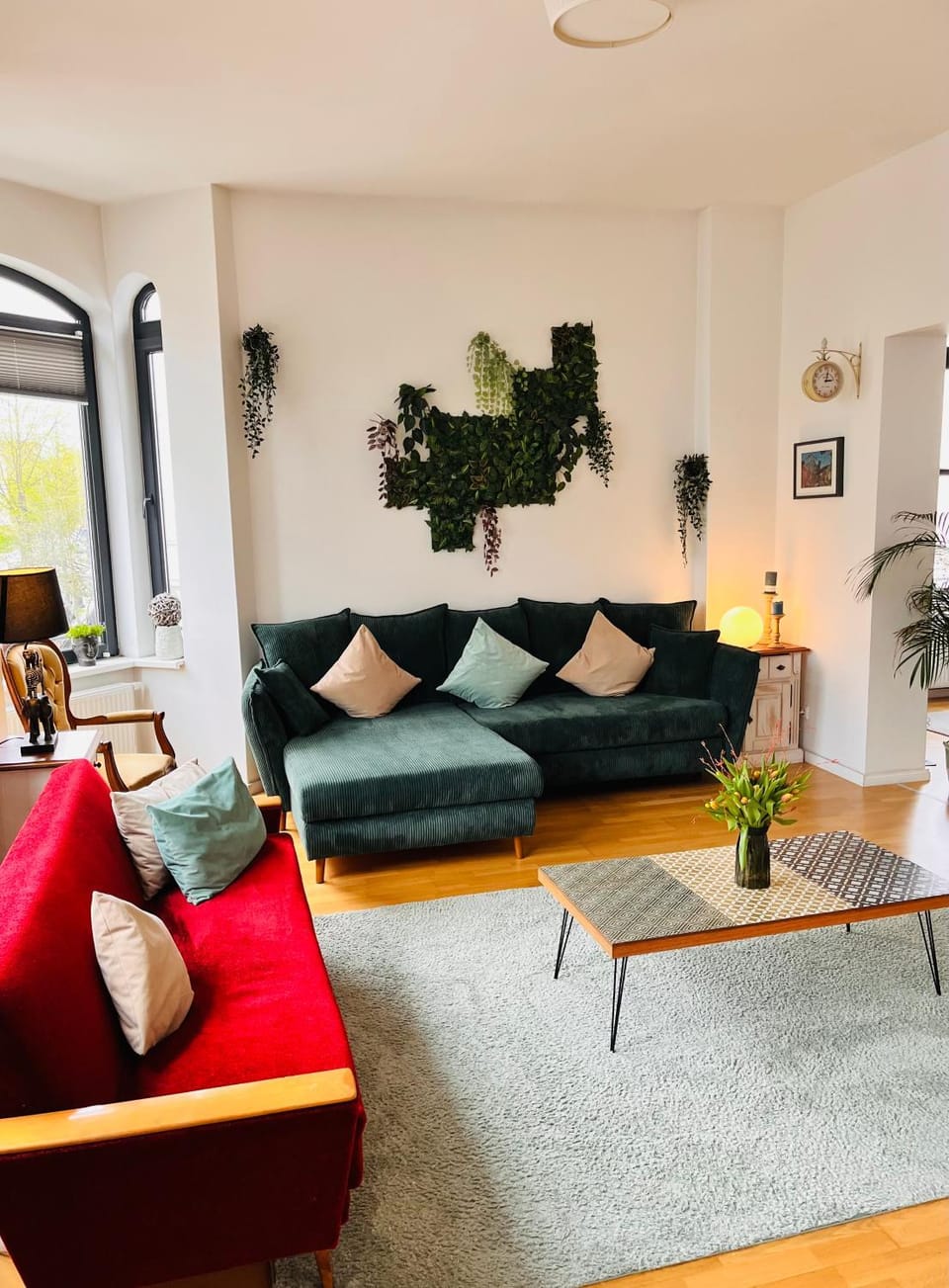 Living room, Seating area