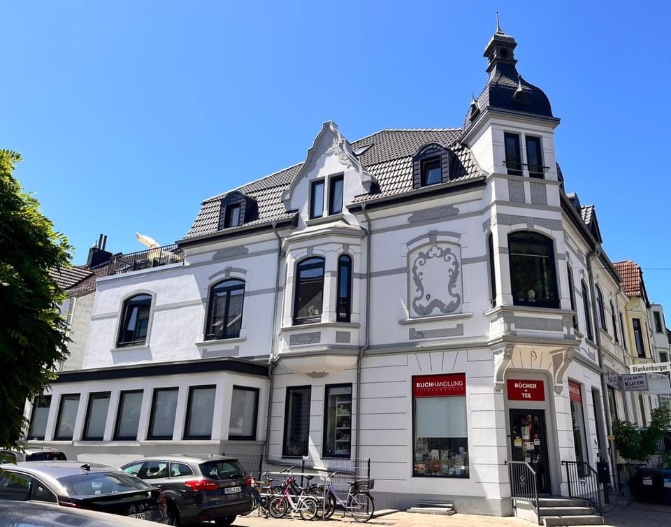 Property building, Day