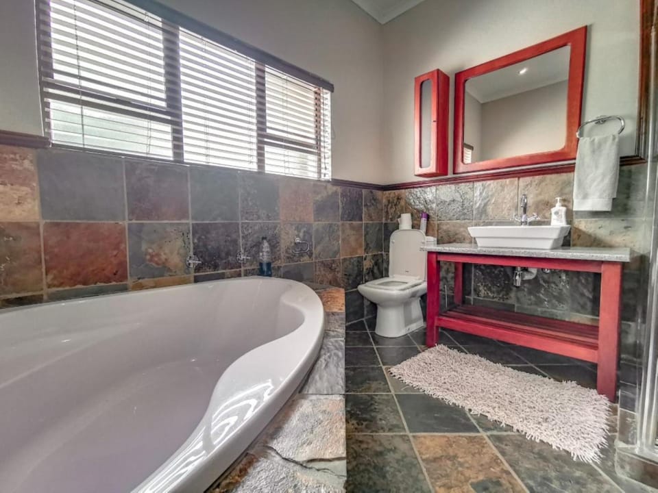 Sunshine Retreat @ Zebula Villa in North West, South Africa