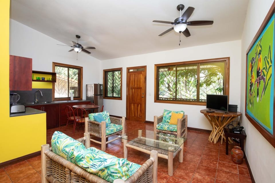 Cozy 2BR EcoCondo 3 w Free Security WiFi Apartment in Quepos