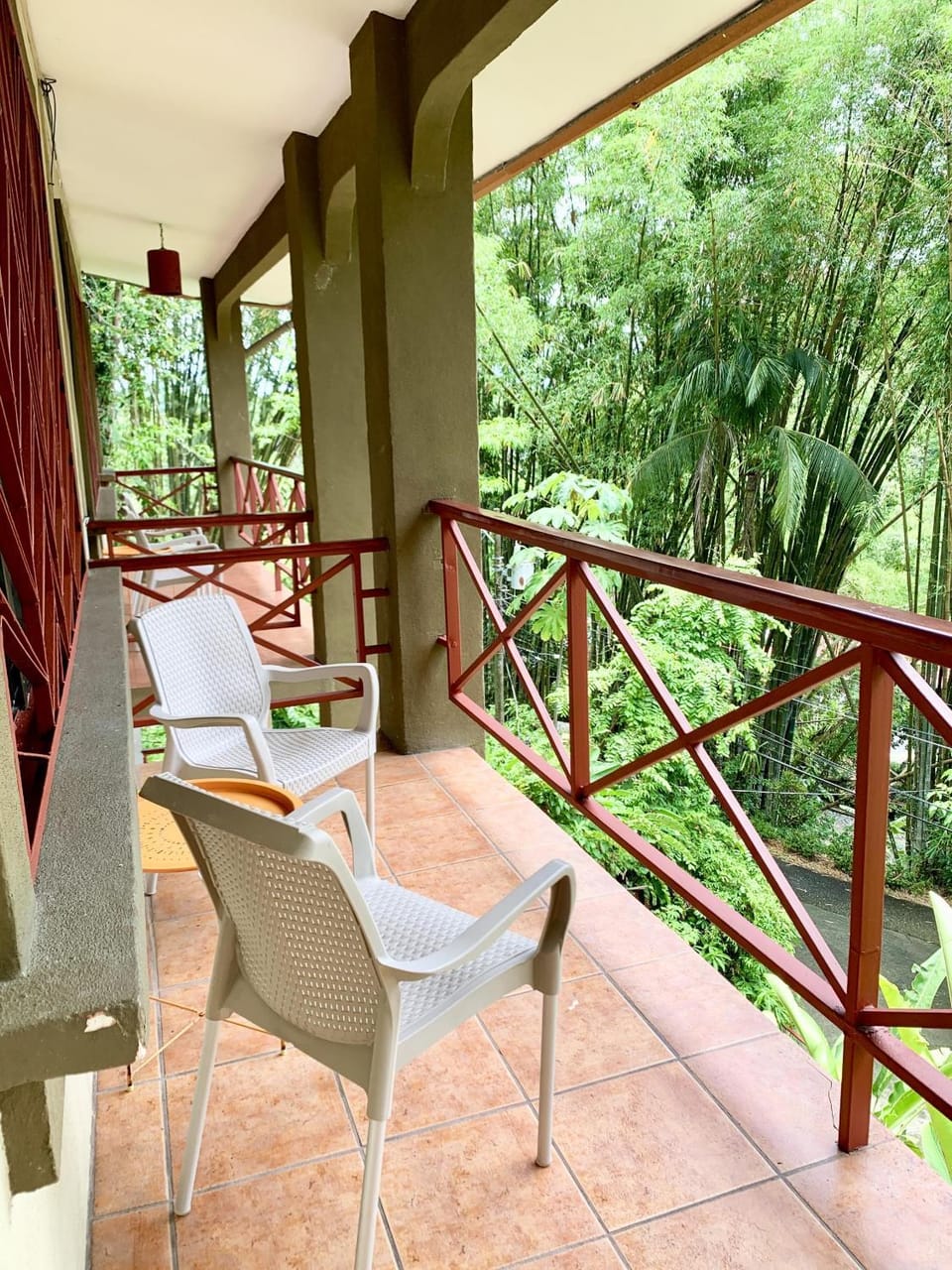 EcoCondo 5 in Secured Community Paradise w pool Apartment in Quepos