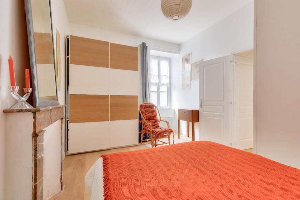Bed, Bedroom