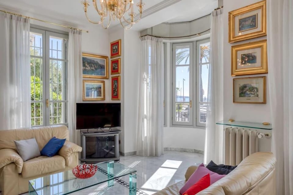 #15 Staywizus -Sea front Villa AC stunning view for 6 people wifi Apartment in Nice
