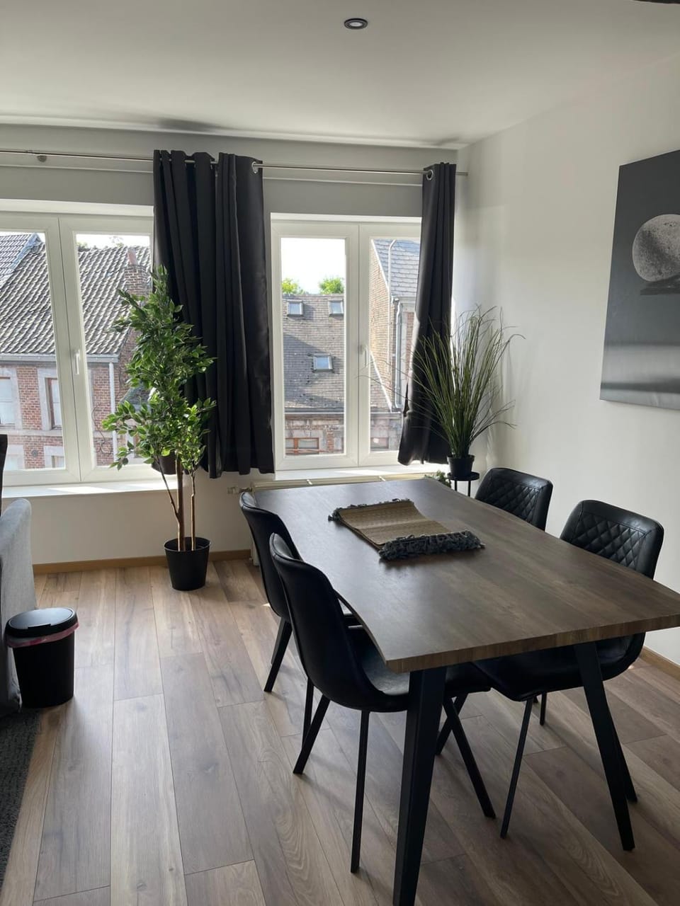 grand duplex rénové Apartment in Wallonia, Belgium