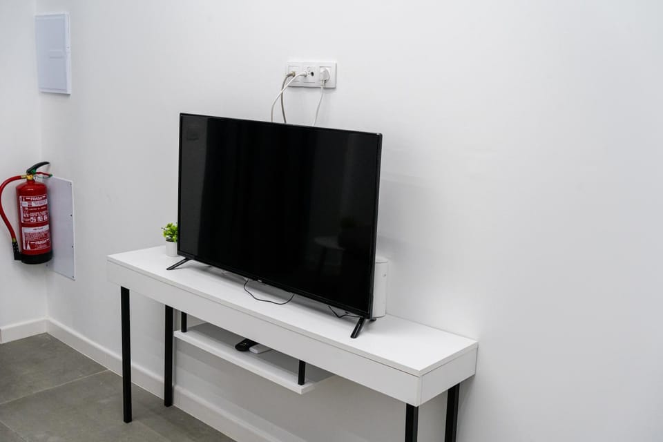 Communal lounge/ TV room, TV and multimedia, Evening entertainment