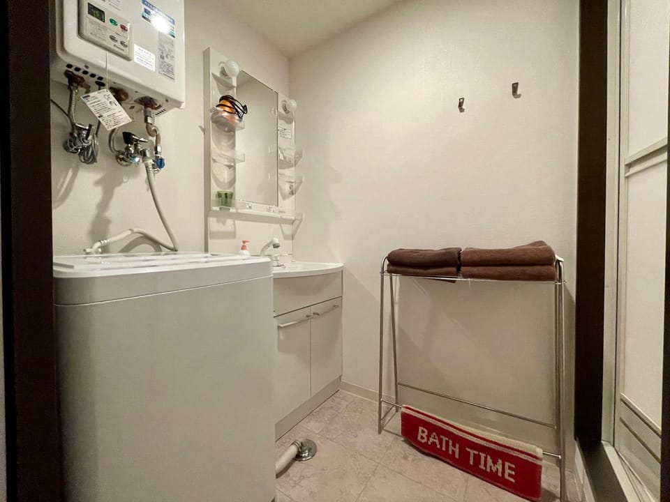 札幌駅徒歩圏内のデザインアパートメントエアコン完備で小型犬滞在可能 Apartment in Sapporo