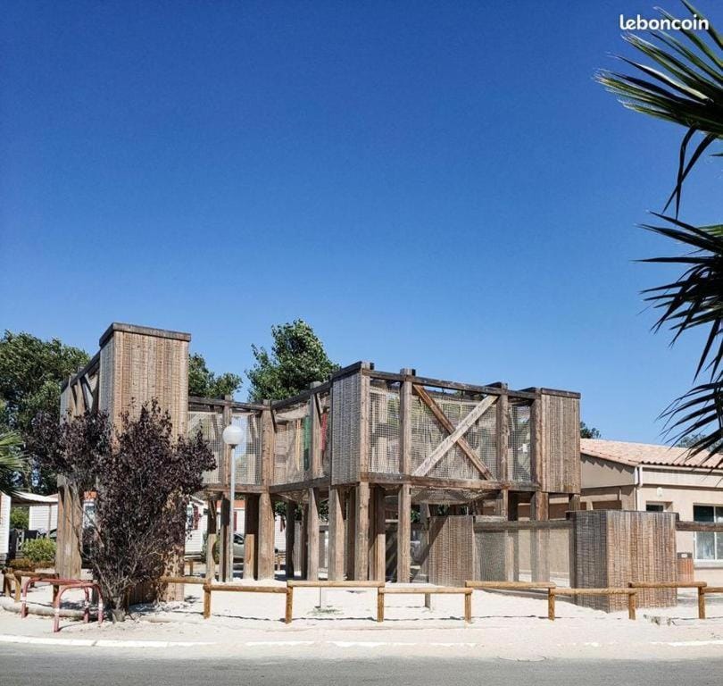 Charmant mobil-home cosy 149 Campground/ 
RV Resort in Narbonne